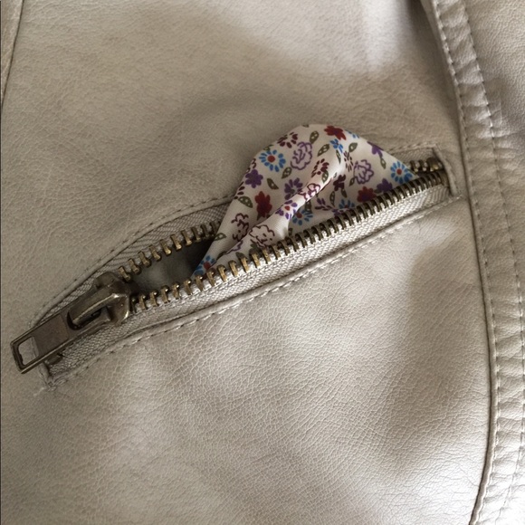 American Rag - Picture 7 of 8